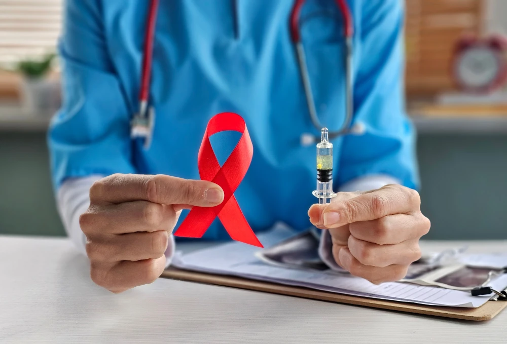 What's the Difference Between HIV and AIDS?